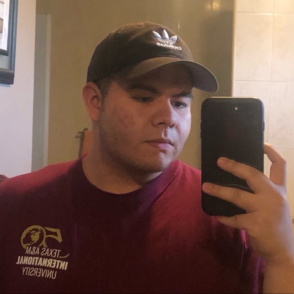 Meet your Posher, Ernesto - Picture 1 of 1